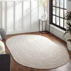 Superior Reversible Vintage Ploypropylene Indoor/Outdoor Braided Area Rug