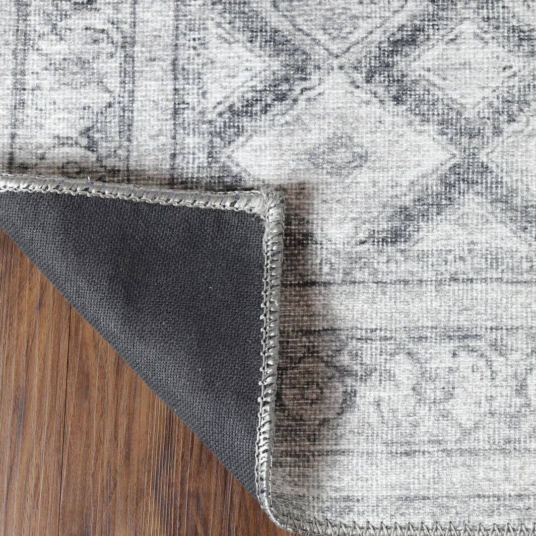 Superior Distressed Diamond Geometric Polyester Flat-weave Indoor Area Rug 4 Superior Distressed Diamond Geometric Polyester Flat-weave Indoor Area Rug - Image 4